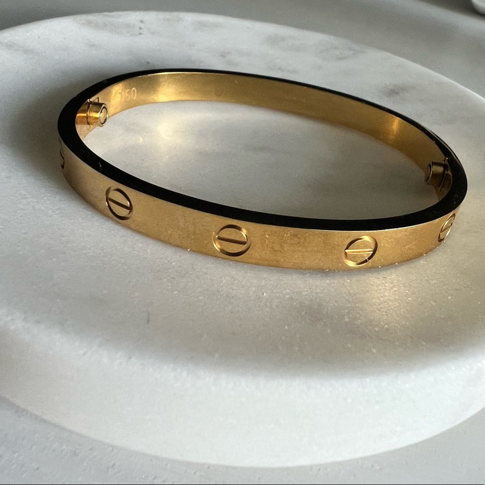 Love bracelet bangle